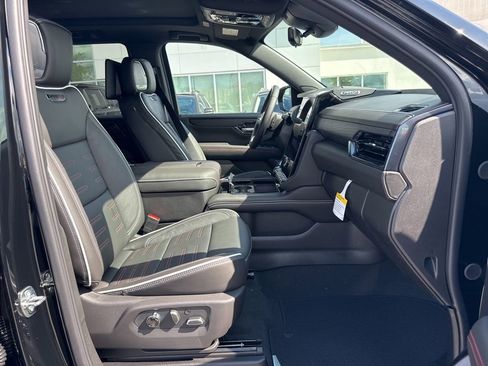 New 2026 GMC Yukon AT4 Ultimate AWD/4WD image 21