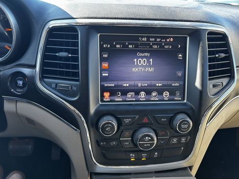 Used 2014 Jeep Grand Cherokee Limited image 15