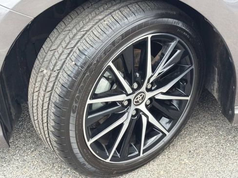 Used 2023 Toyota Camry SE image 12