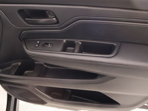 Used 2024 Honda Odyssey EX-L image 15