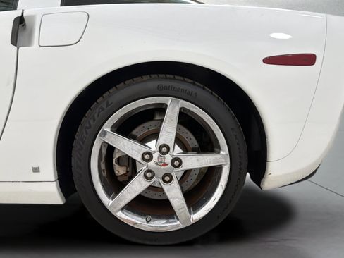 Used 2007 Chevrolet Corvette Coupe w/ Preferred Equipment Group image 37