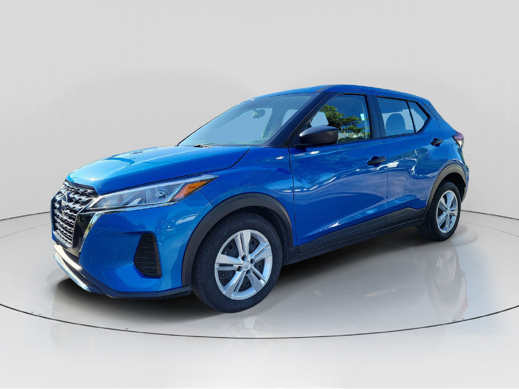 Used 2024 Nissan Kicks S FWD image 3