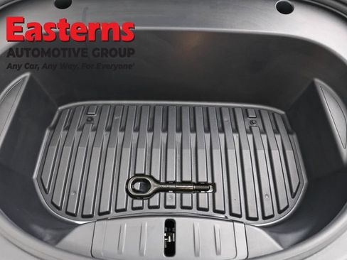 Used 2023 Tesla Model 3 Standard Range image 7