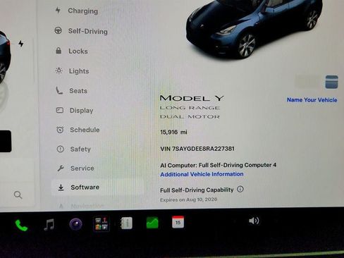 Used 2024 Tesla Model Y Long Range AWD/4WD image 14