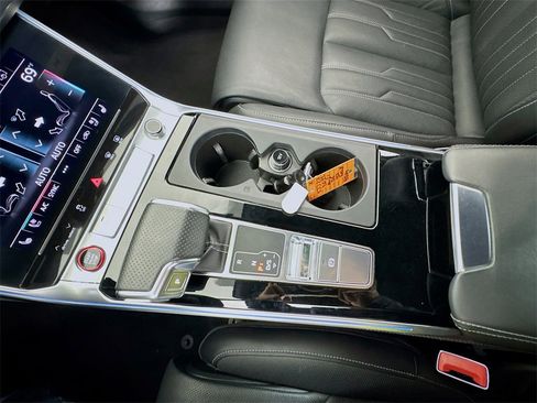 Used 2022 Audi S6 Prestige w/ Prestige Package image 20