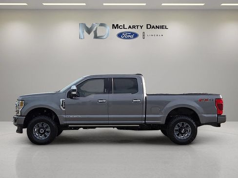 Used 2022 Ford F250 Platinum w/ FX4 Off-Road Package AWD/4WD image 3