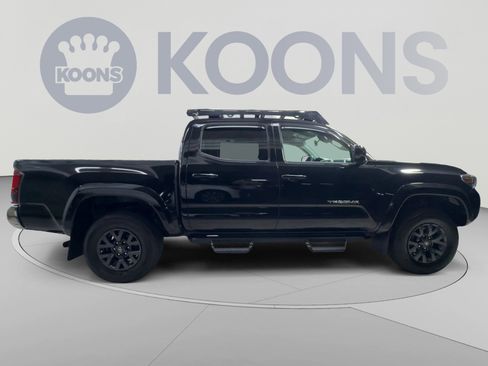 Used 2023 Toyota Tacoma SR5 AWD/4WD image 12