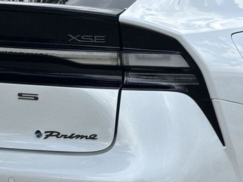 Used 2024 Toyota Prius Prime Premium w/ Advanced Technology Package FWD image 6
