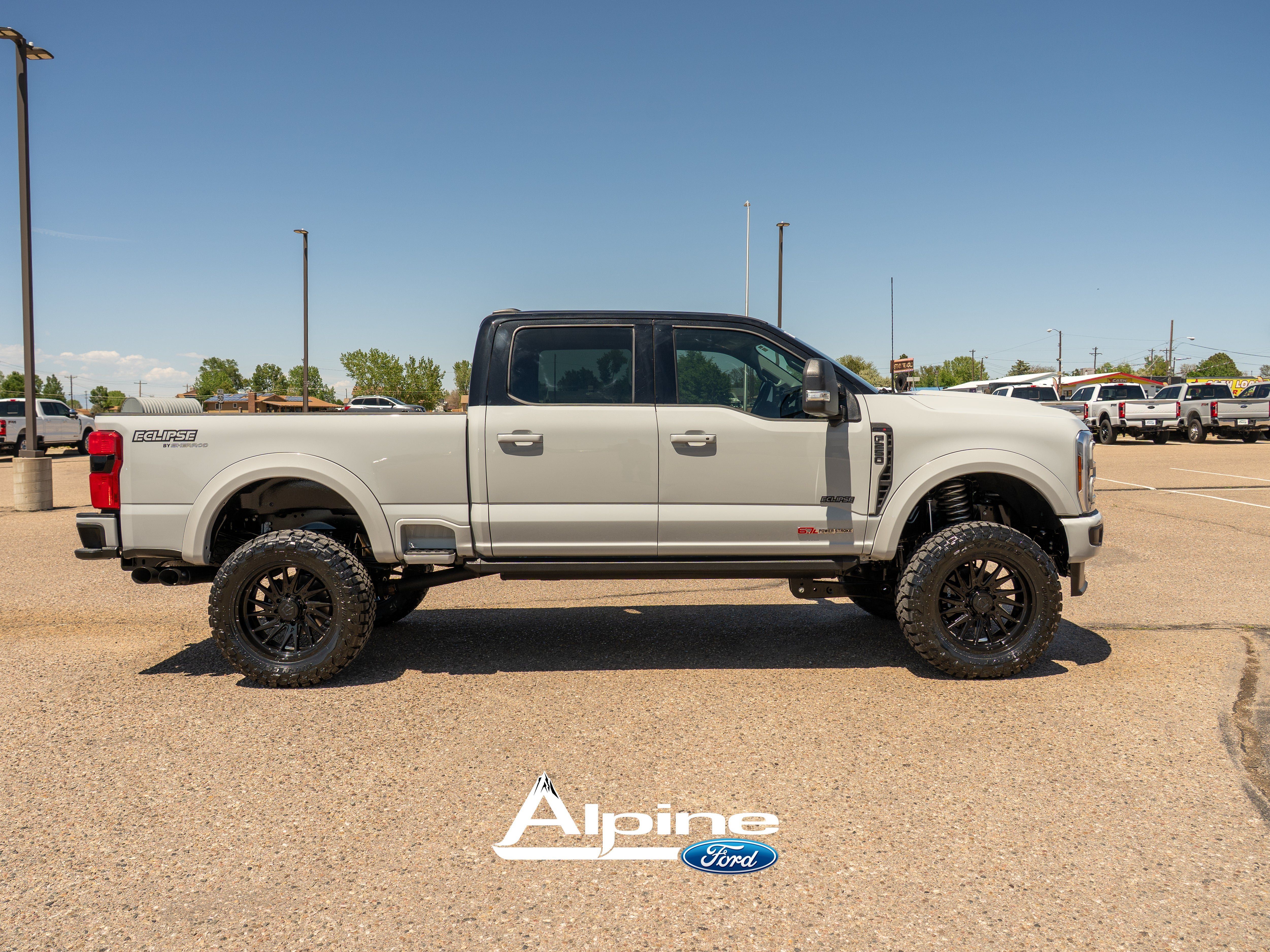 Used 2026 Ford F250 XLT w/ XLT Premium Package AWD/4WD image 5