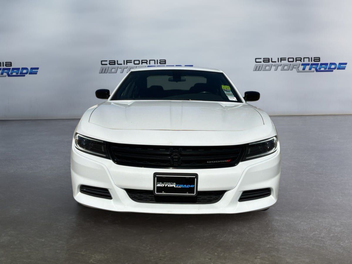 Used 2023 Dodge Charger SXT RWD image 2