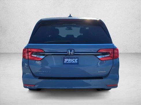 Used 2024 Honda Odyssey Touring image 6