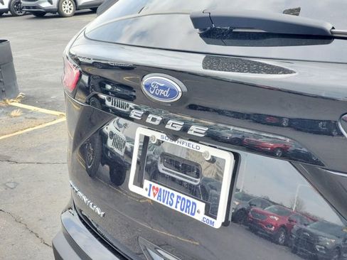 Used 2024 Ford Edge Titanium image 30