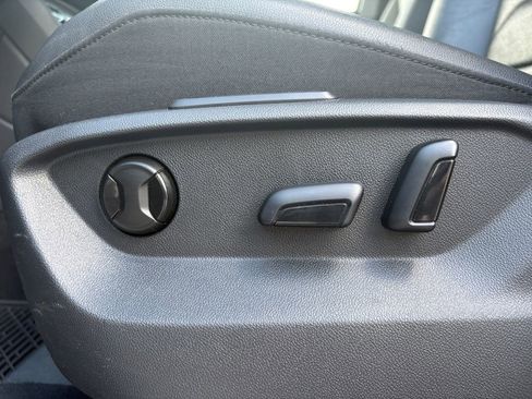 Used 2020 Volkswagen Tiguan SEL Premium R-Line w/ 3rd Row Seat Package image 16