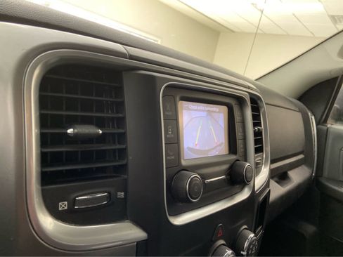 Used 2021 RAM 1500 Classic SLT image 24