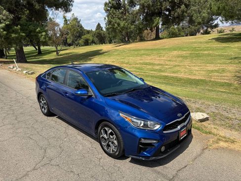 Used 2021 Kia Forte LXS image 7