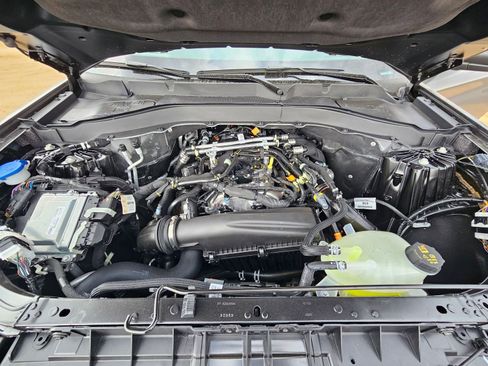 New 2026 Ford Explorer Active w/ Active Comfort Package image 31