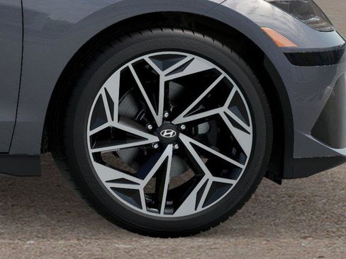 New 2025 Hyundai Ioniq 6 SEL image 8