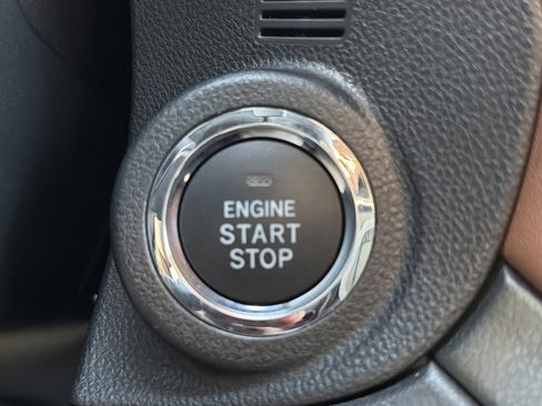 Certified 2025 Subaru Outback Touring image 27