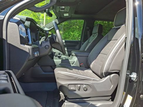 Used 2025 GMC Sierra 1500 AT4X AWD/4WD image 13