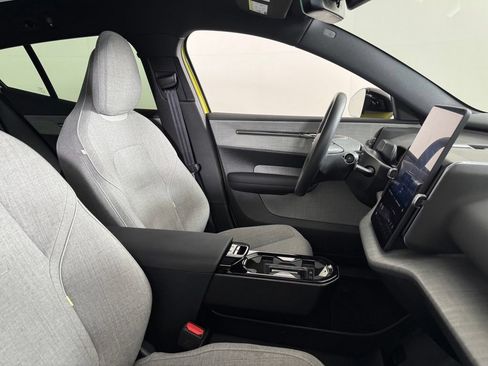 Certified 2025 Volvo EX30 Ultra AWD/4WD image 2