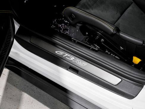 Used 2025 Porsche 911 GT3 RS image 26