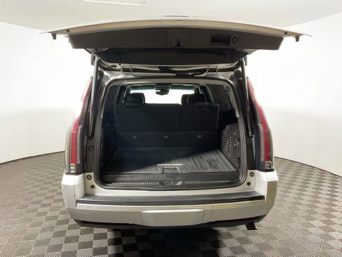 Used 2015 Cadillac Escalade ESV Luxury image 14