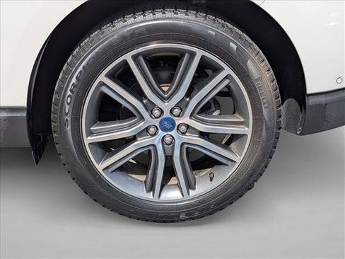 Used 2019 Ford Edge Titanium w/ Equipment Group 301A FWD image 21