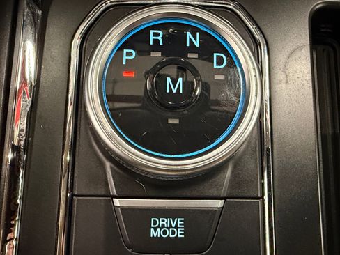 Used 2024 Ford Expedition XLT image 23