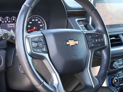 Used 2021 Chevrolet Tahoe Premier w/ Premium Package AWD/4WD image 19