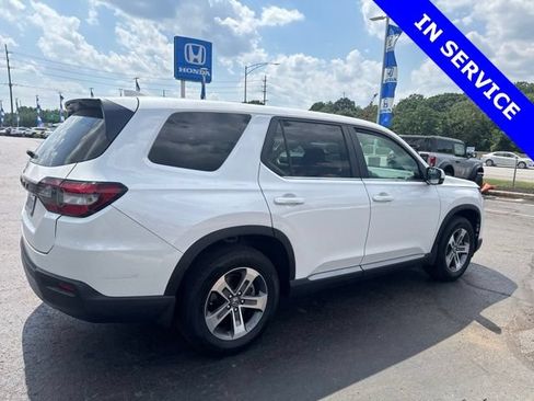 Used 2025 Honda Pilot EX-L image 5