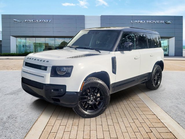 Used 2024 Land Rover Defender 110 X-Dynamic SE AWD/4WD image 1