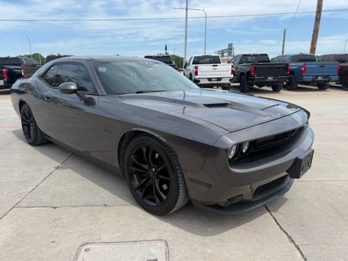 Used 2016 Dodge Challenger R/T Plus image 5