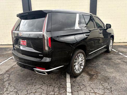 Used 2023 Cadillac Escalade Premium Luxury image 4