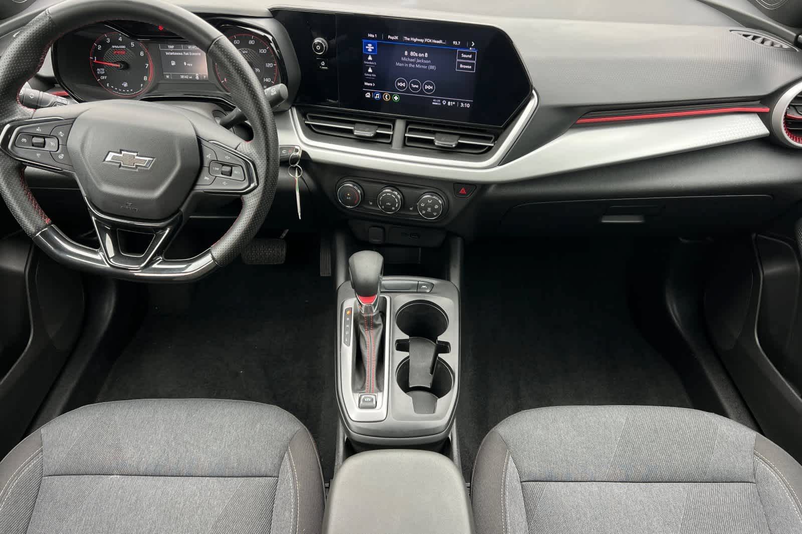 Used 2024 Chevrolet Trax RS w/ Driver Confidence Package FWD image 3