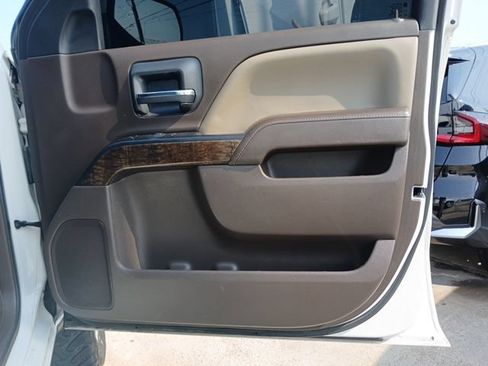 Used 2018 Chevrolet Silverado 1500 LT w/ All Star Edition AWD/4WD image 12