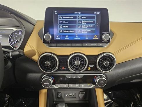 New 2025 Nissan Sentra SV w/ SV Premium Package image 31