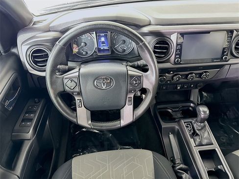 Certified 2020 Toyota Tacoma TRD Sport image 4