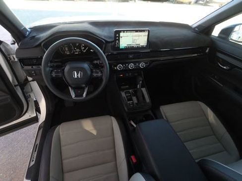 Used 2025 Honda CR-V Sport Touring image 19