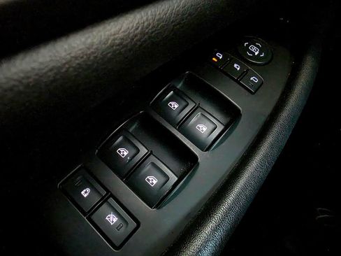 Used 2019 Cadillac Escalade Luxury AWD/4WD image 22