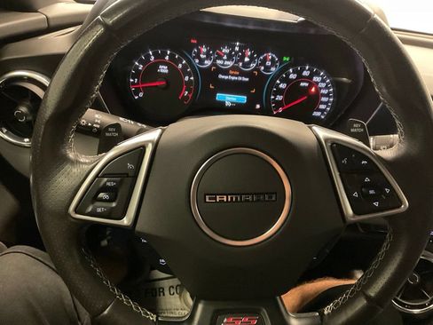 Used 2018 Chevrolet Camaro SS RWD image 16