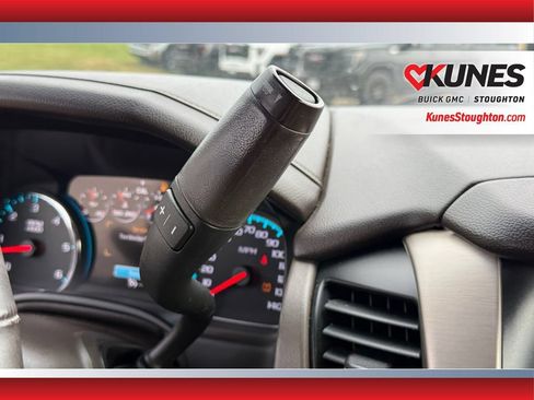 Used 2017 GMC Yukon XL Denali w/ Open Road Package AWD/4WD image 30