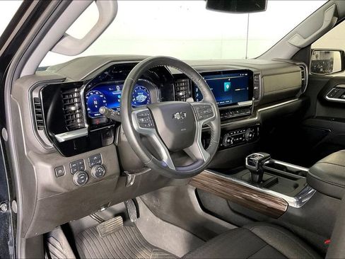 Used 2023 Chevrolet Silverado 1500 RST AWD/4WD image 17