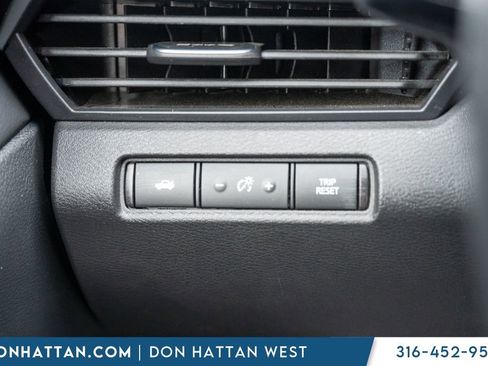 Used 2024 Nissan Altima 2.5 SR image 16