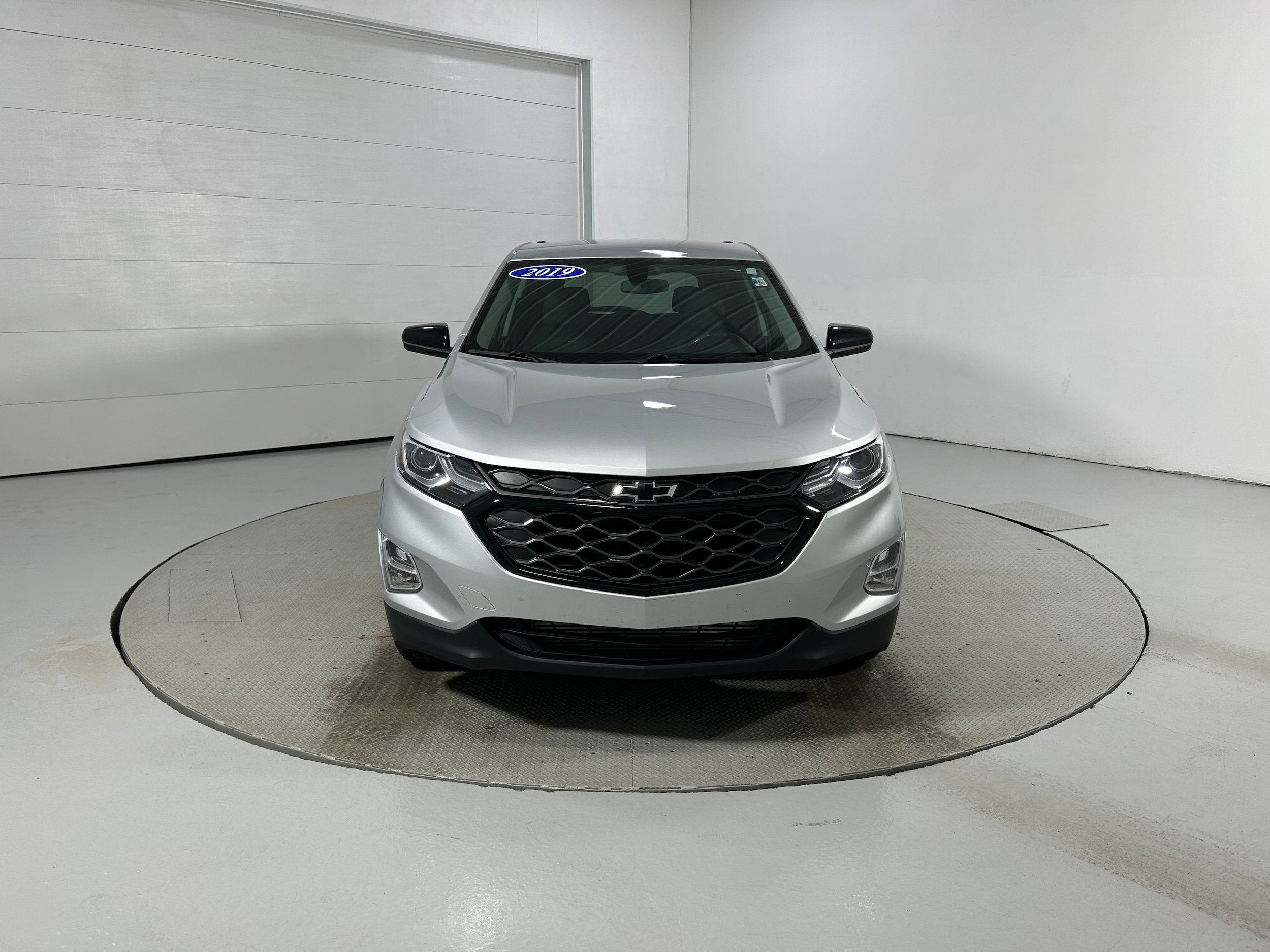 Used 2019 Chevrolet Equinox LT AWD/4WD image 17