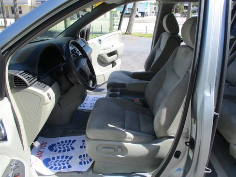 Used 2005 Honda Odyssey EX image 10
