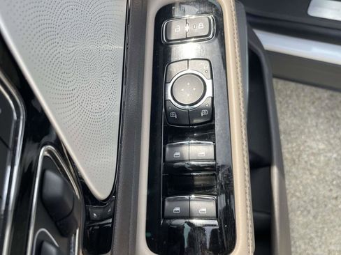 Used 2022 Lincoln Aviator Reserve w/ Equipment Group 201A AWD/4WD image 16
