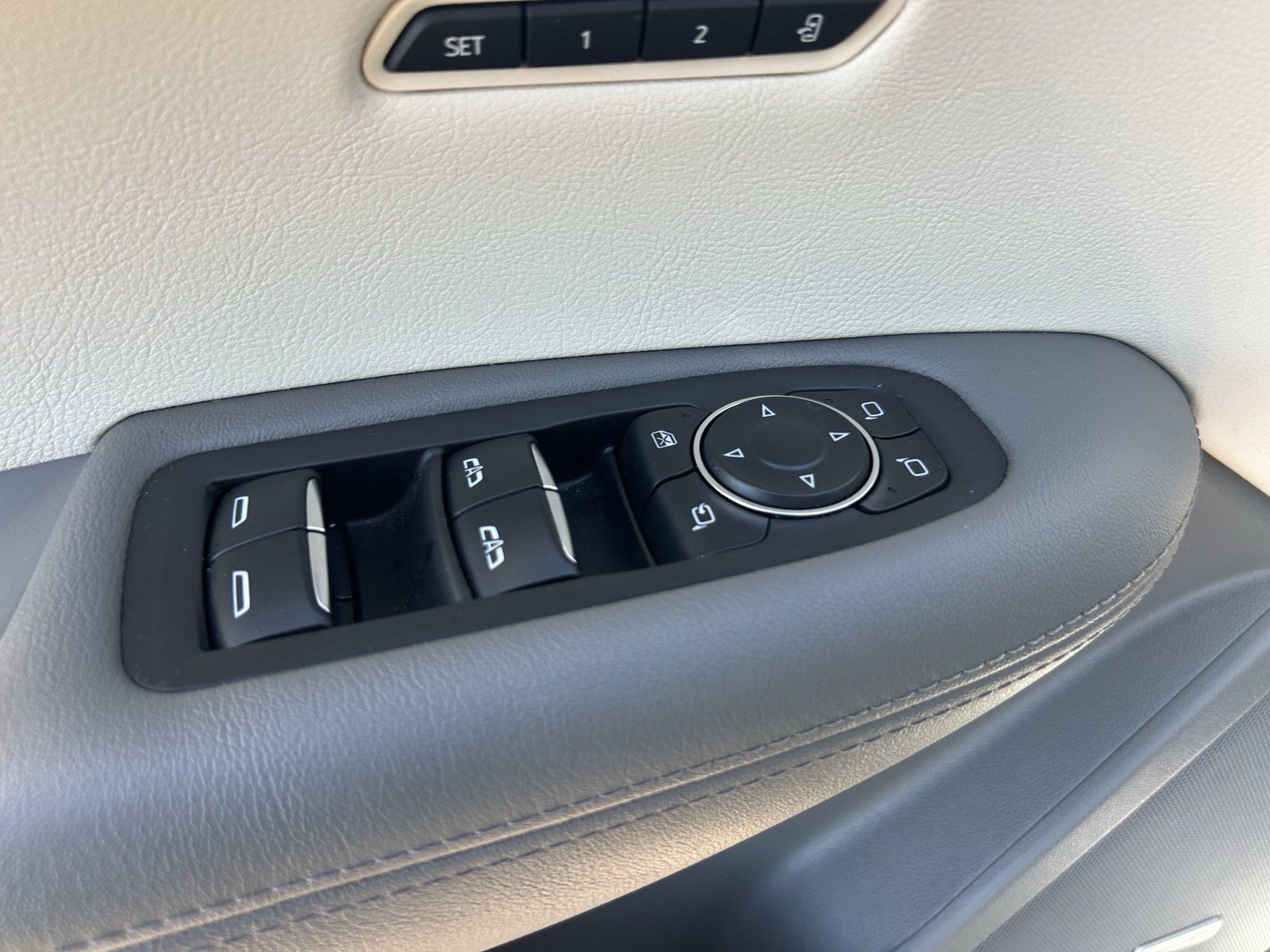 Certified 2020 Cadillac XT5 Premium Luxury FWD image 31
