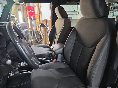 Used 2018 Jeep Wrangler Willys Wheeler image 14