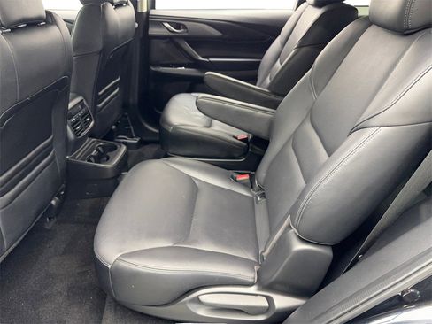 Used 2023 MAZDA CX-9 Touring image 33