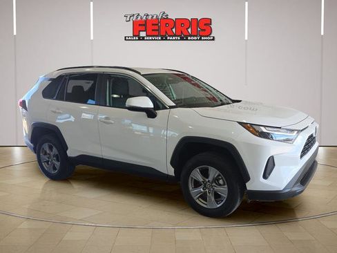 Used 2025 Toyota RAV4 XLE image 3